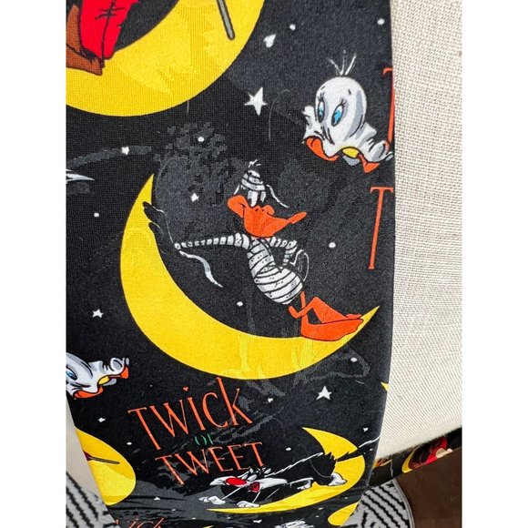 Looney Tunes Addiction Halloween Twick or Tweet Tie Polyester Black - Picture 2 of 16